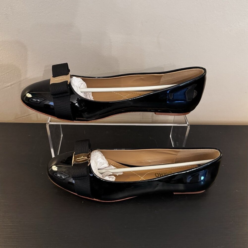 Salvatore Ferragamo Vara Bow Flats Black Patent Leather - Picture 15 of 16